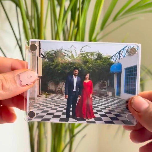 Magnetic transparent polaroid frames 3x4 inches